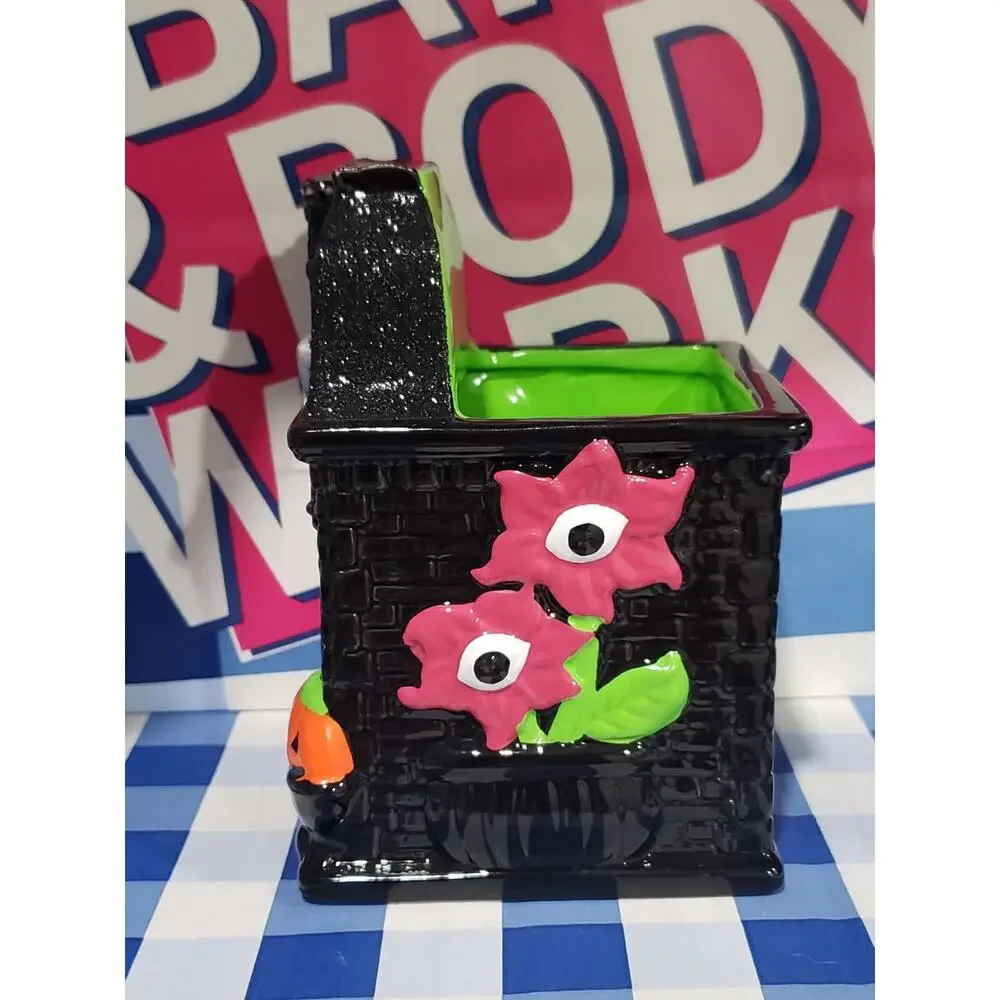BBW Halloween Haunted House 2021 Foaming Soap Holder Bathroom Sink Decor